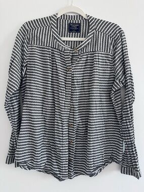 Abercrombie & Fitch Black White Striped Button Front Top
